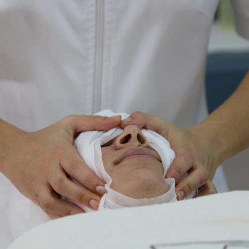 Curso de Higiene Facial y Tratamientos Faciales