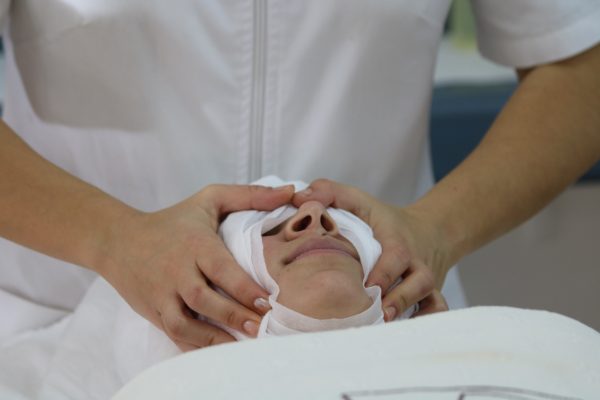 Curso de Higiene Facial y Tratamientos Faciales